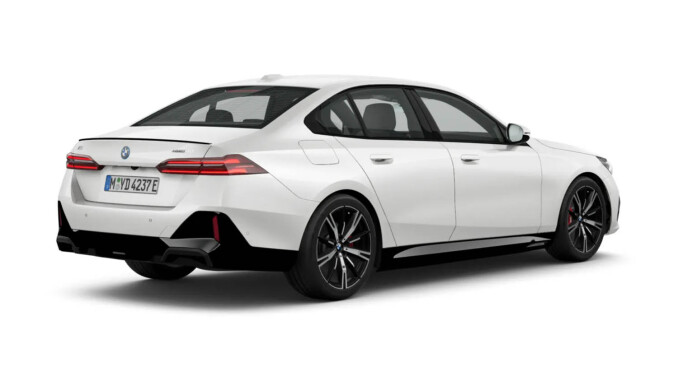 BMW 5 Series 520i M Sport Pro 4dr Auto [Tech Plus/Comfort Plus] Petrol Saloon - Image 3